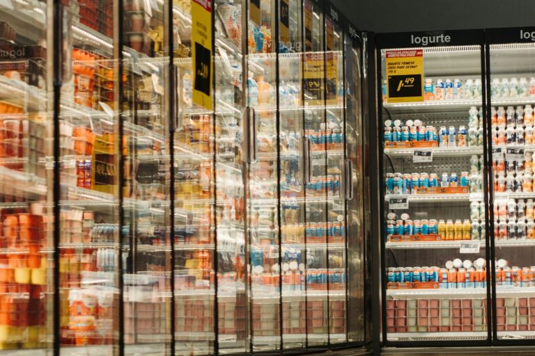 Koelmeubelen in een winkel